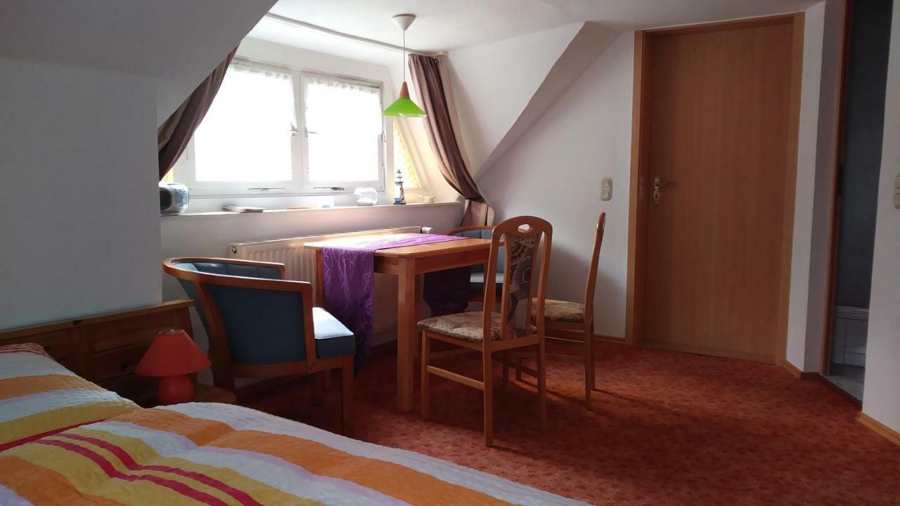 Urlaub Bei Hauenstein Apartment Born Bagian luar foto