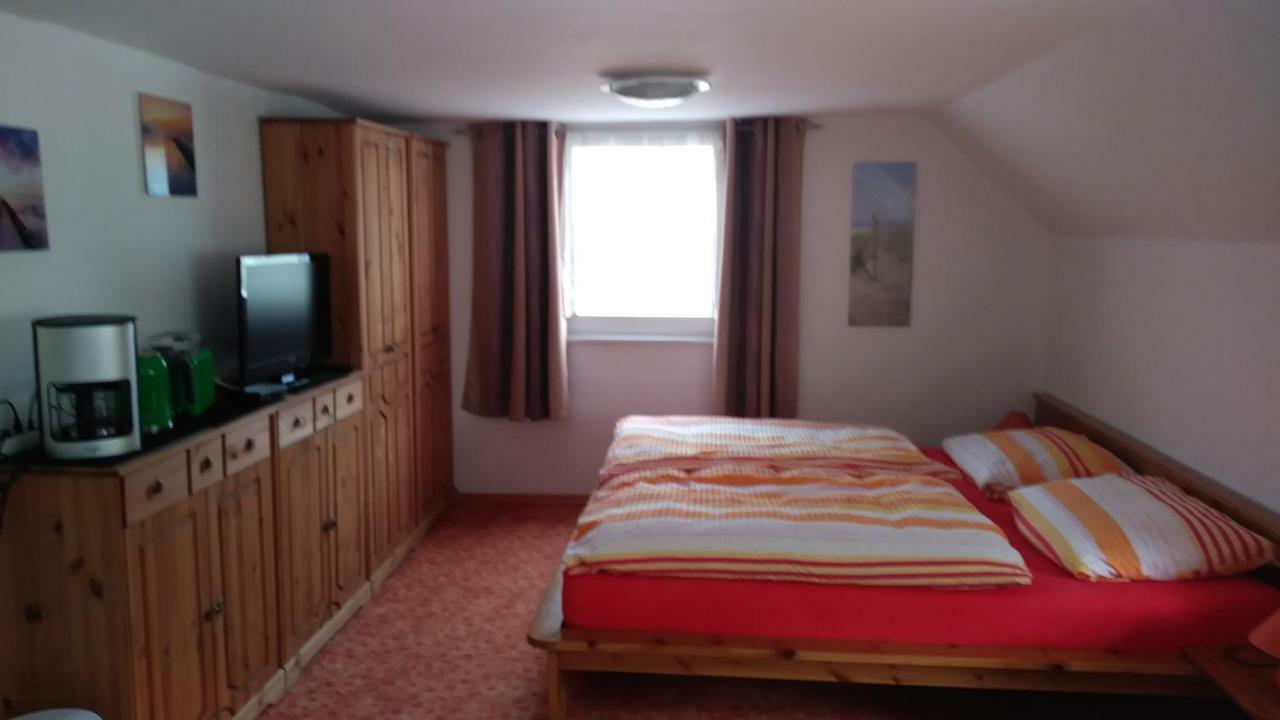 Urlaub Bei Hauenstein Apartment Born Bagian luar foto